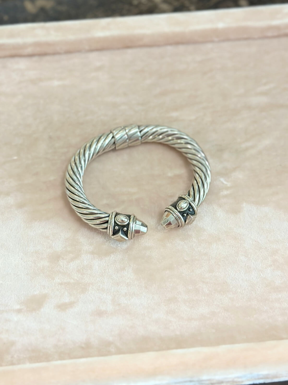 Louise Row featuring David Yurman Renaissance Bracelet in silver on pink pad