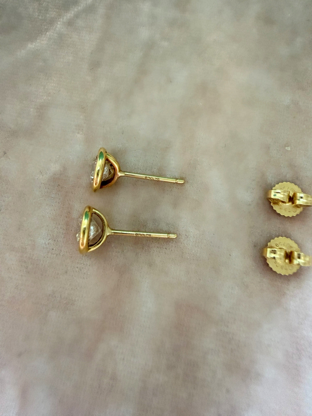 Louise Row featuring Diamonds by the Yard diamond stud earrings