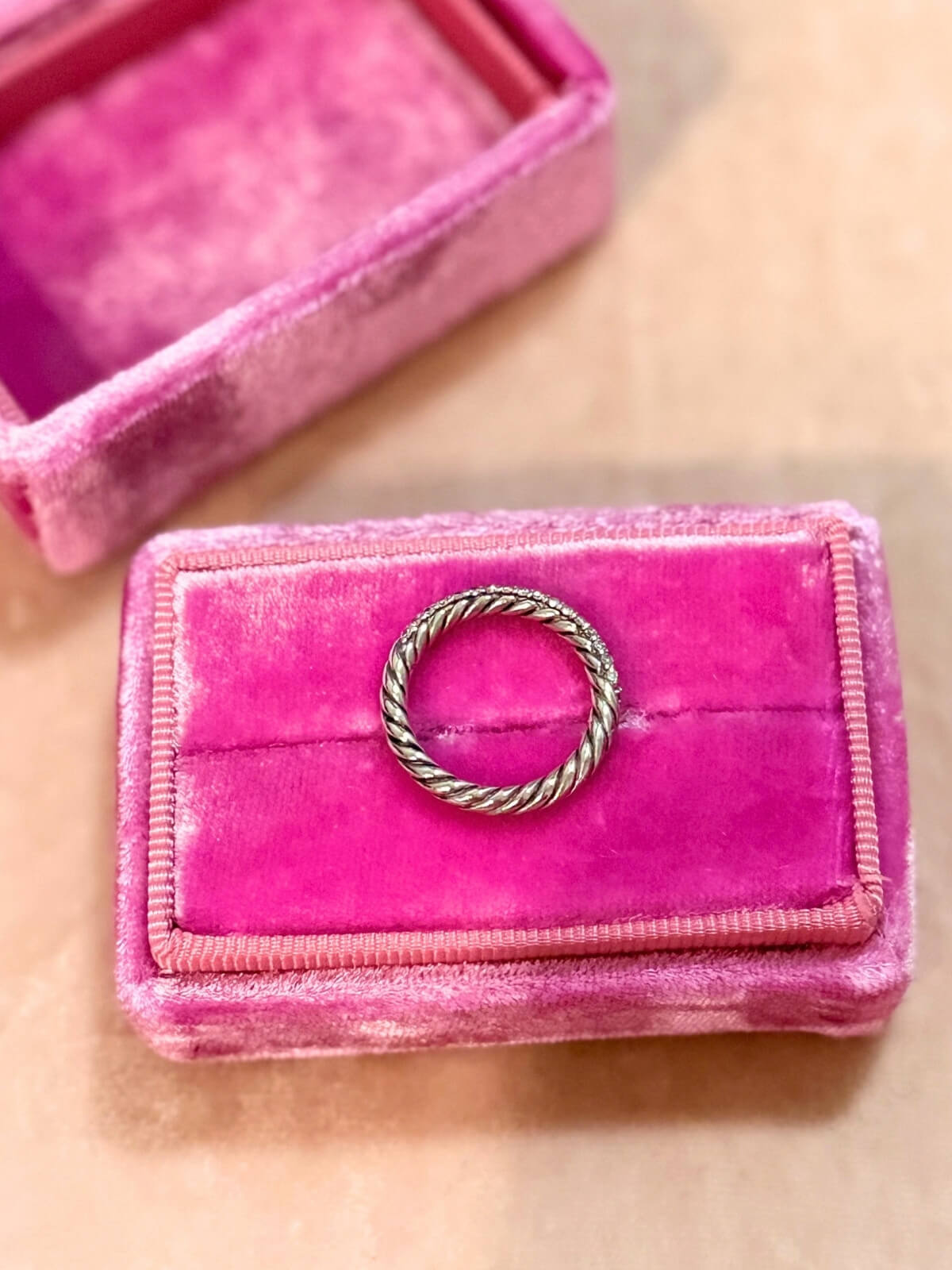 Louise Row featuring David Yurman petite pave ring with white diamond on pink fixture