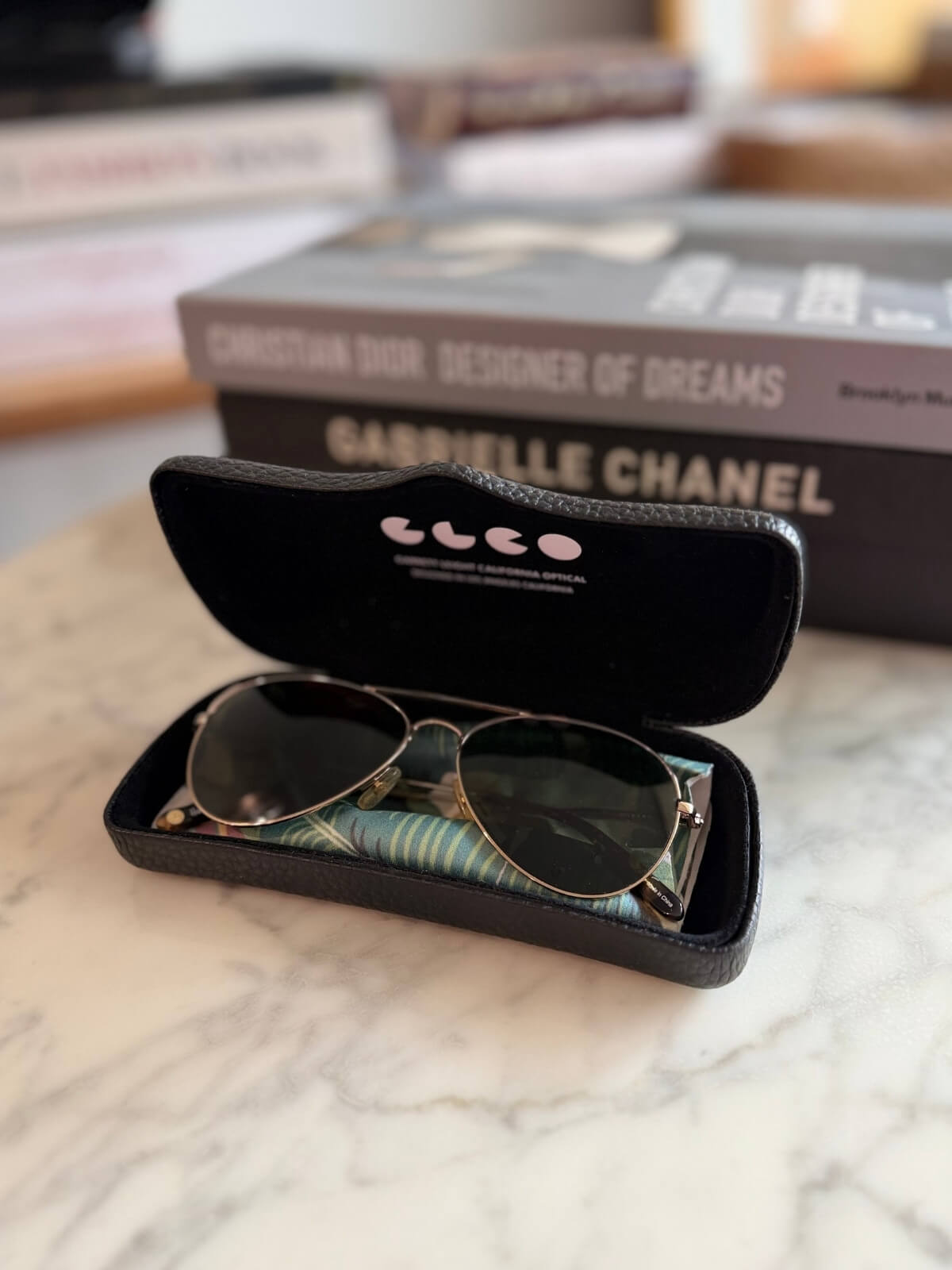Louise Row featuring Garett Leight Palms Sunglasses 