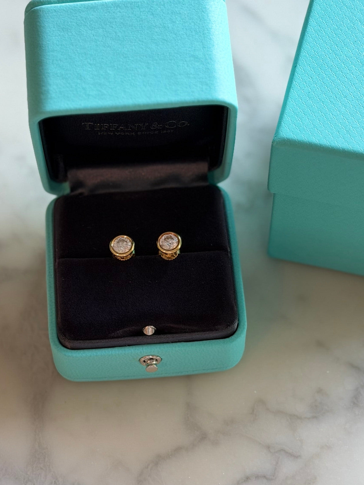 Louise Row featuring Diamonds by the Yard diamond stud earrings in blue TIffany Box 
